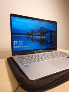 [Recensione] Microtech e-book Pro: l’ultrabook con tre sistemi operativi